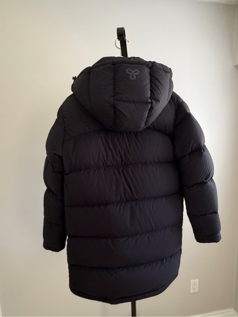 TNA The Super Puff Black Hooded Puffer Coat, Size XXSMALL. - Picture 2 of 5